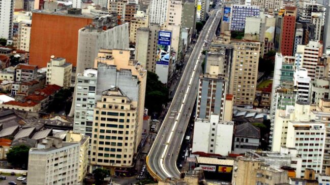 Hoje famosa pelo Minhocão e diversos prédios, Vila Buarque tem origem em fazendas