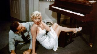 Cena de "O pecado mora ao lado" (1955), um dos grandes clássicos de Billy Wilder