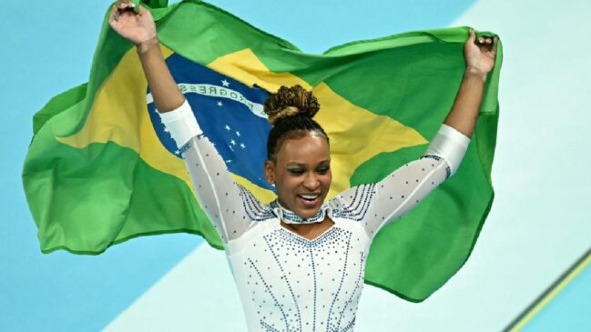 Rebeca Andrade foi medalha de prata no salto