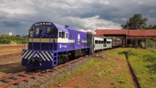 Trem Republicano visita diversas paisagens durante trajeto