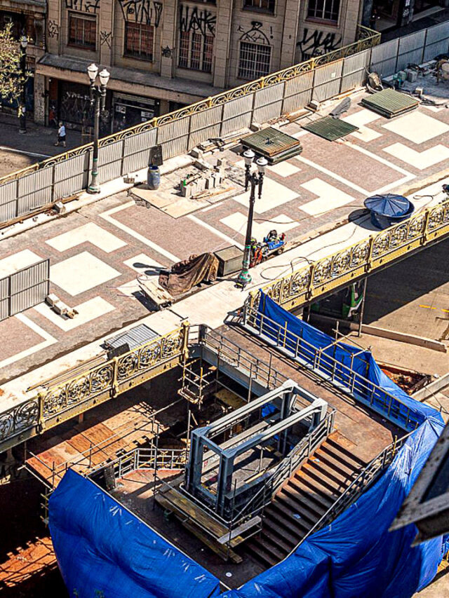 Piso do viaduto Santa Ifigênia em São Paulo é removido