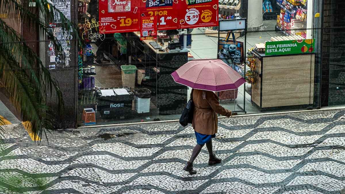 Instabilidades ocorrem devido à chegada de uma brisa marítima