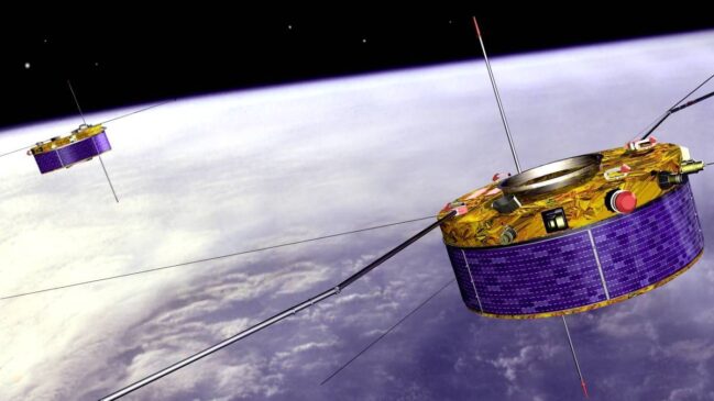 Satélite passa por estratégia de "reentrada guiada"