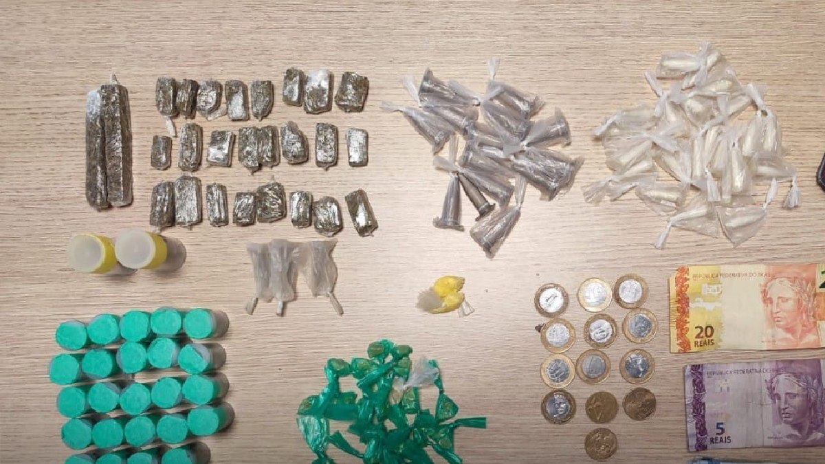 Segundo a polícia, mulher tinha até mesmo a supermaconha