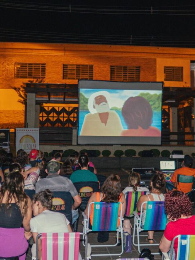 Conheça o 1&ordm; cinema itinerante movido a energia solar ﻿