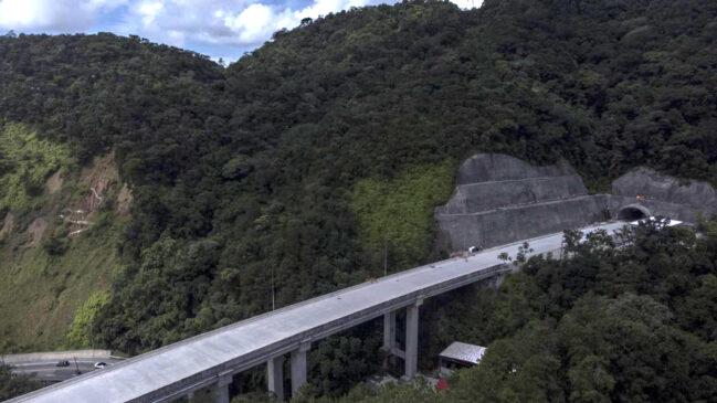 Concessionária pede aos usuários que respeitem a sinalização
