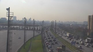 Trânsito intenso na Castelo Branco na manhã desta segunda-feira (7/10)