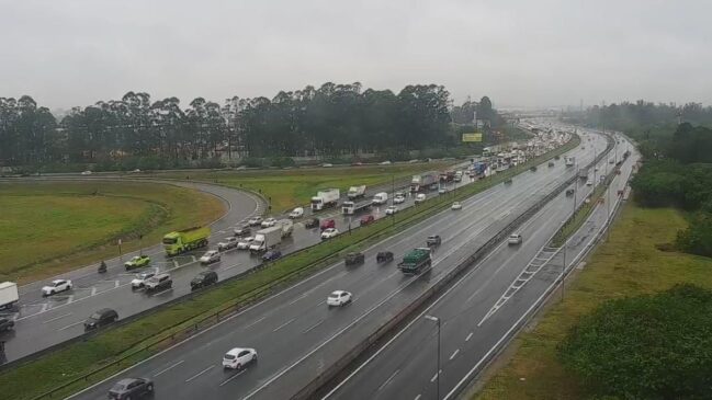 Rodovias que chegam à Capital têm trânsito lento nesta sexta (25/10)