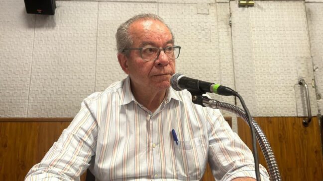 José Aníbal, vice de Datena, durante sabatina na Rádio Trianon