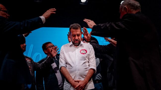 Guilherme Boulos durante encontro com líderes evangélicos, em São Paulo