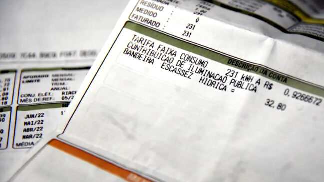 Nos últimos 12 meses, a inflação acumulada chegou a 5,06%, acima dos 4,56% registrados no período anterior