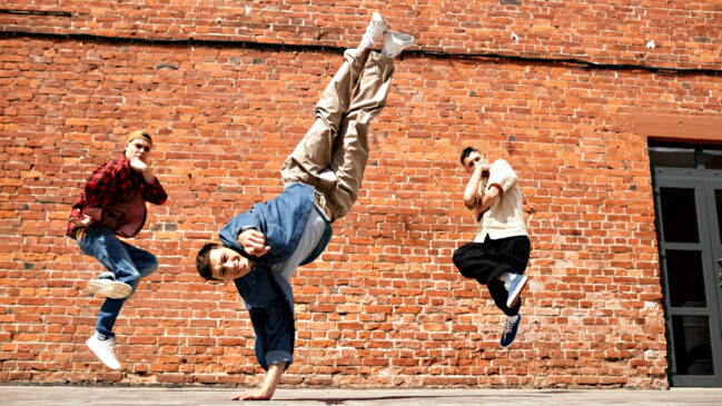 Vagas abertas para o módulo 1 do curso de dança com ênfase em danças urbanas
