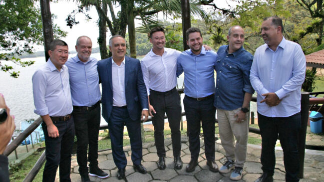 Prefeitos eleitos do Grande ABC se reuniram em almoço nesta quarta