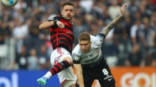 Corinthians e Flamengo se enfrentam, neste domingo, no Brasileirão