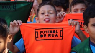 Instituto Futebol de Rua atende a crianças de baixa renda ou em situação de vulnerabilidade, de 8 a 15 anos