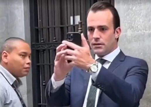 Deputado Lucas Bove durante discussão com presidente do Sindicato dos Metroviários de São Paulo