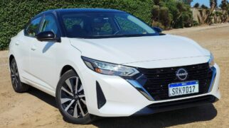Desde o lançamento da linha 2025, o sedã da Nissan aumentou em 25% a média mensal de vendas de 400 para 500 unidades