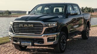 A Ram 1500 Laramie Night Edition custa R$555.990