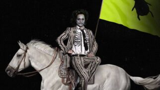 Com Eduardo Sterblitch, "Beetlejuice" é o musical com mais indicações ao Prêmio deste ano