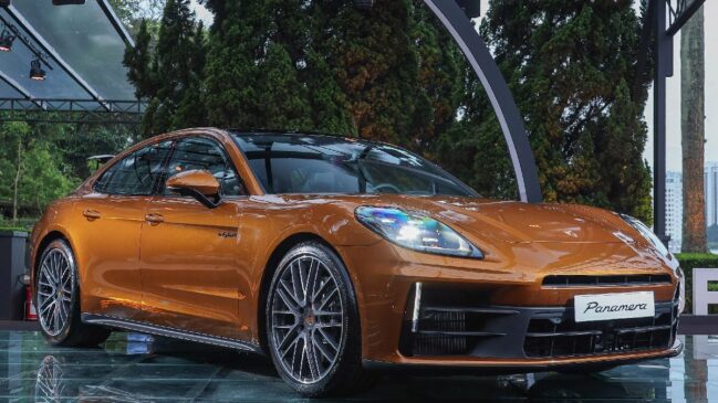 'Porsche Panamera E-Hybrid' é o novo sedã esportivo