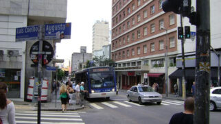 Rua Augusta teria recebido esse nome em referência à via homônima em Lisboa