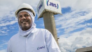 Oportunidades na Fribou são para funções de faqueiro, operador de produção, desossador, refilador e ajudante de serviços gerais