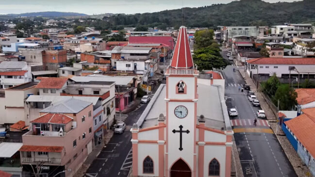 Apesar de pequena, a cidade tem atrativos interessantes