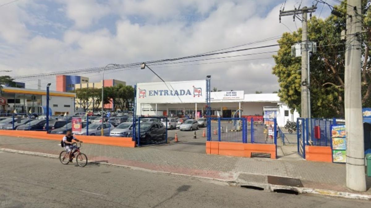 Supermercado fica na zona sul do município
