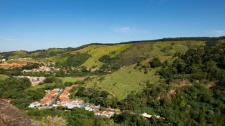 Mais uma cidade que se destaca no interior de São Paulo é Monte Alegre do Sul, conhecida como a 'Capital da Cachaça'