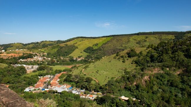 Mais uma cidade que se destaca no interior de São Paulo é Monte Alegre do Sul, conhecida como a 'Capital da Cachaça'