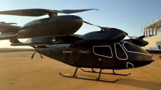 Em maio deste ano, a Embraer já havia revelado algumas fotos do eVTOL, sigla em inglês para 'veículo elétrico de pouso de decolagem vertical'