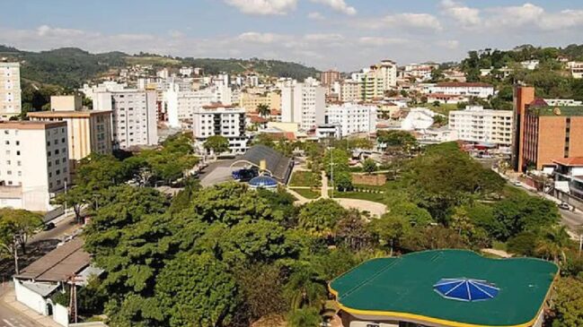 Localizada a aproximadamente 149 km de São Paulo, o município de Serra Negra, no interior de São Paulo, reserva uma ótima viagem para quem se interessar em conhecer o lugar