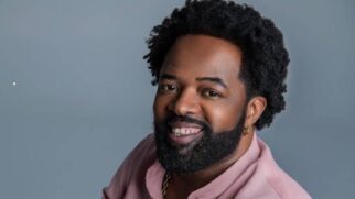 Vencedor do Grammy Latino, Xande de Pilares se apresenta de graça em Campinas