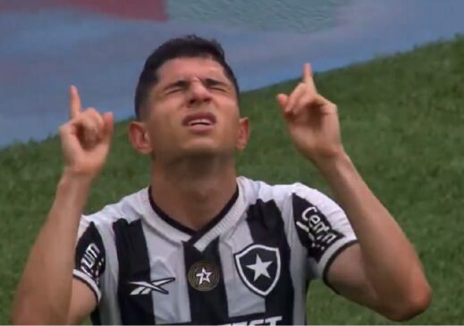 Botafogo superou São Paulo e voltou a ser campeão do Brasileirão