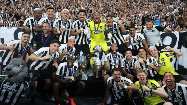 Botafogo domina o futebol brasileiro e sul-americano e ensina a importância de saber como gastar