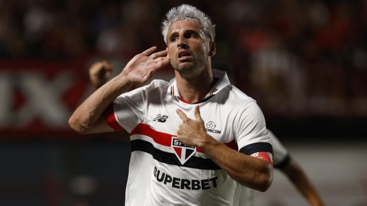 São Paulo enfrenta o Botafogo-SP, nesta segunda-feira, no Paulistão