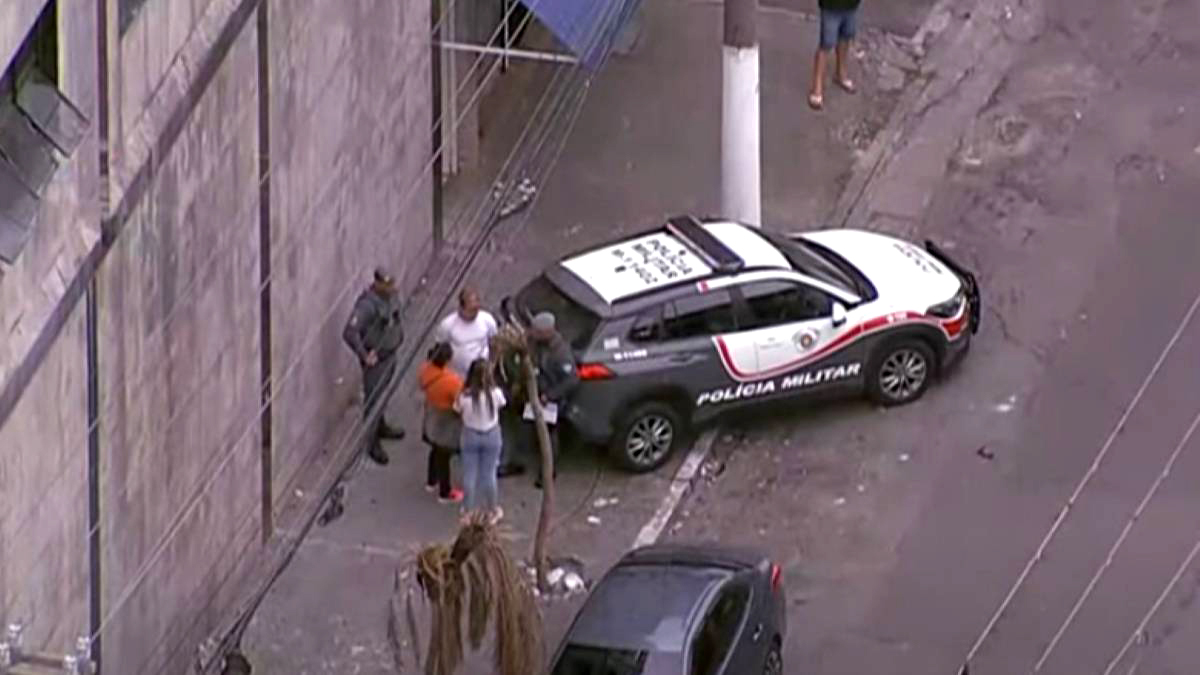 Polícia Civil de São Paulo encontrou o corpo de um homem esquartejado dentro de três sacos de lixo nesta quarta-feira