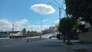 Fumaça podia ser vista de longe