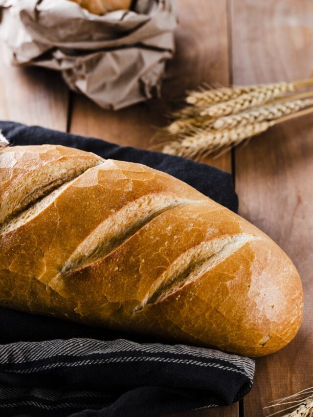 Aprenda a fazer o pão caseiro mais fácil do mundo; não precisa sovar!