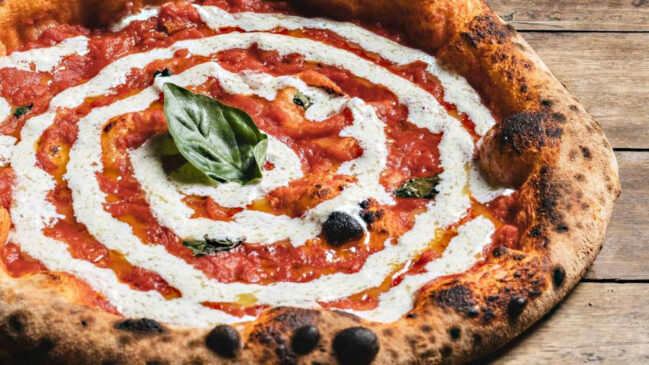 Bráz Pizzaria, com unidades na capital paulista e Campinas, no interior de SP, foi eleita a 4ª melhor do mundo
