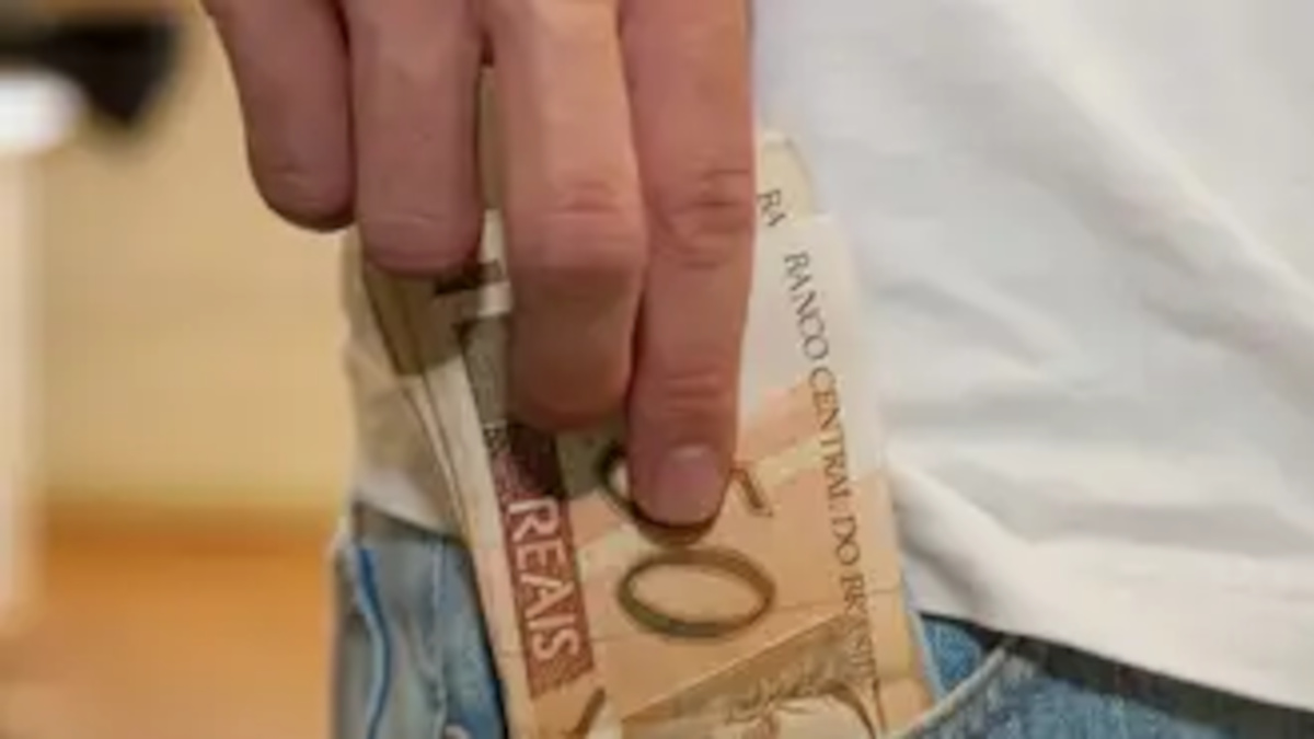 Regra de alívio gradual diminui o impacto também para quem ganha pouco acima de R$ 5 mil