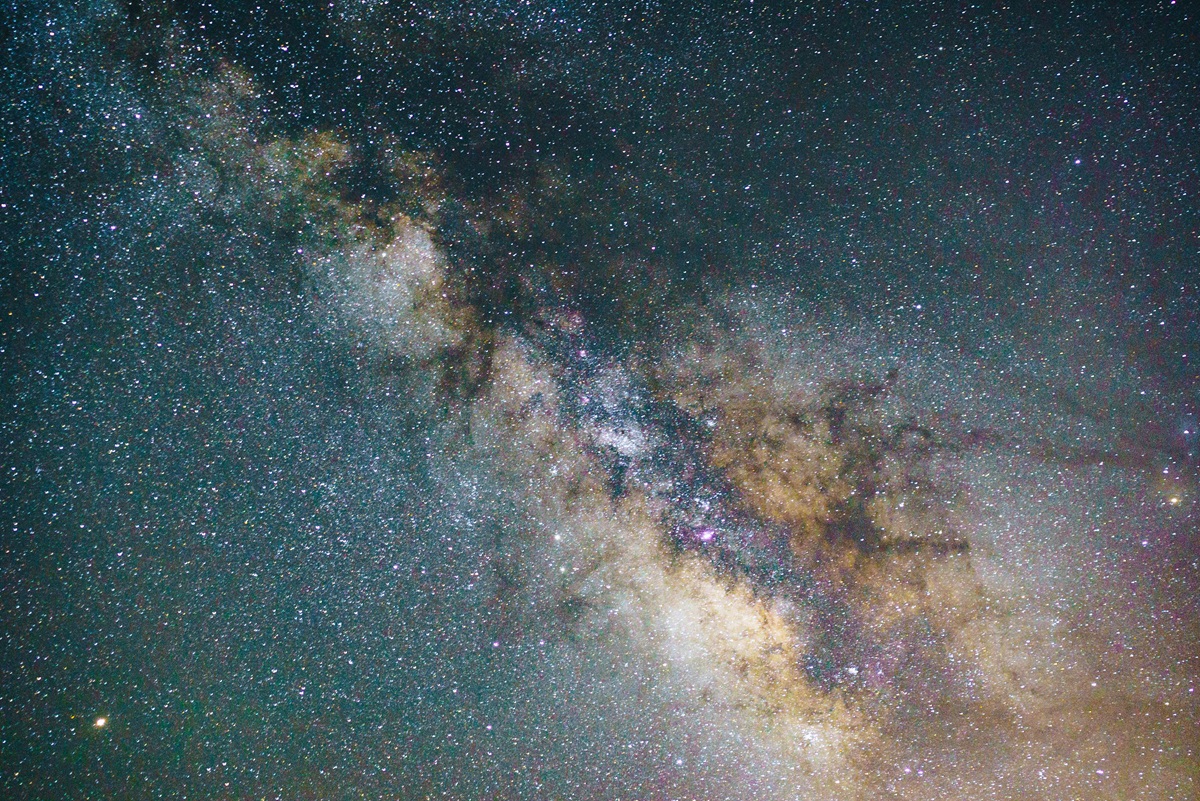 Planetário fica aberto às sextas, sábados e domingos ao público em geral