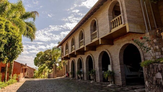 Com presença em mais de 20 países e um portfólio de mais de 300 prêmios nacionais e internacionais, a Casa Valduga se consolidou como uma das principais marcas do Brasil