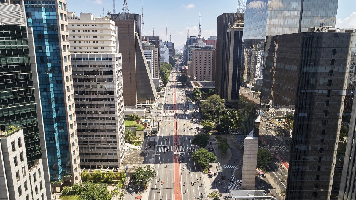 A avenida Paulista e outros pontos da cidade poderão voltar a receber outdoors