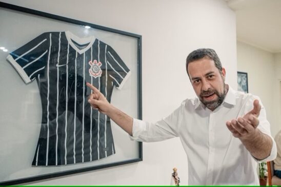 Deputado Guilherme Boulos é torcedor do Corinthians