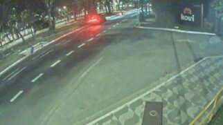 Motorista do carro fugiu sem prestar socorro