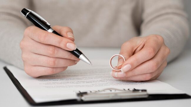 Fenômeno, conhecido como 'divórcio cinza' ou 'grey divorce', vem ganhando força, especialmente entre casais de longa data que decidem encerrar o relacionamento em busca de novos propósitos e experiências
