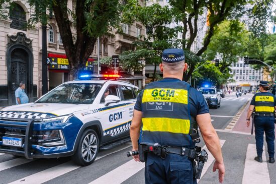 Homem foi preso em flagrante e encaminhado à delegacia pela Guarda Civil Municipal