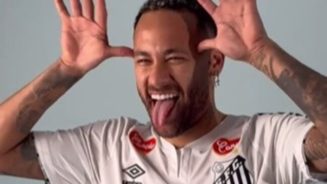 Neymar agitou janela de transferências