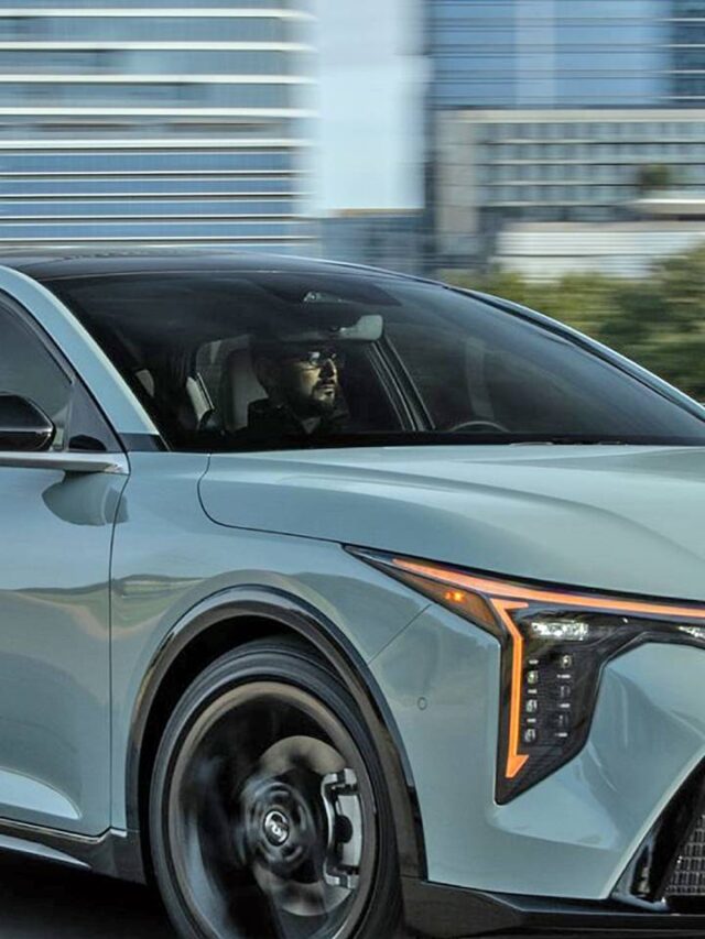 Conheça o K4, novo três volumes da Kia